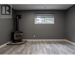 8 MURRAY HILL ROAD - 23