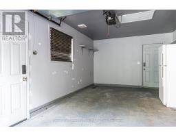 8 MURRAY HILL ROAD - 39