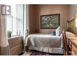 26 ONTARIO STREET S - 6