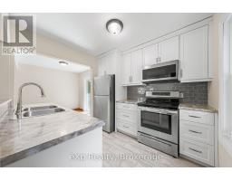 245 HARTWOOD AVENUE - 16