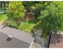 245 HARTWOOD AVENUE - 32