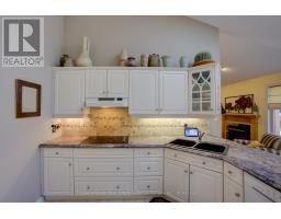 10 OAKWOOD COURT - 13