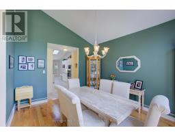 10 OAKWOOD COURT - 17