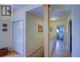 10 OAKWOOD COURT - 20