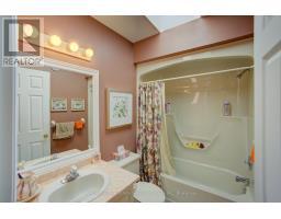 10 OAKWOOD COURT - 25
