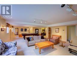 10 OAKWOOD COURT - 28