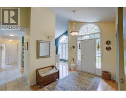 10 OAKWOOD COURT - 3