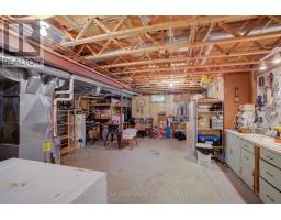 10 OAKWOOD COURT - 37