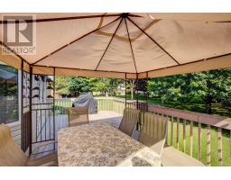 10 OAKWOOD COURT - 40