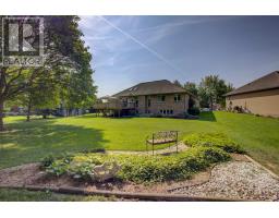 10 OAKWOOD COURT - 45
