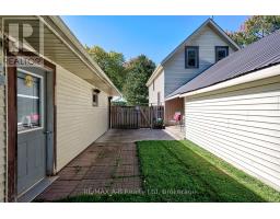 137 DUFFERIN STREET - 39