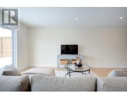 30 LINDA DRIVE - 23