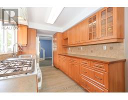 39 PORTIA BOULEVARD - 14