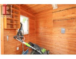 39 PORTIA BOULEVARD - 37