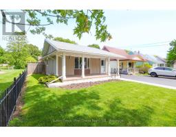 39 PORTIA BOULEVARD - 4