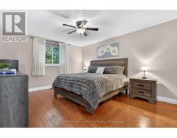 328 BURNETT AVENUE - 18