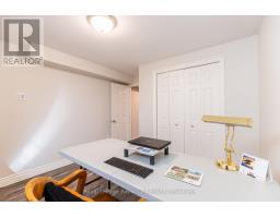 118 STIRLING MACGREGOR DRIVE - 32