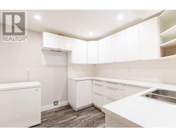 118 STIRLING MACGREGOR DRIVE - 33