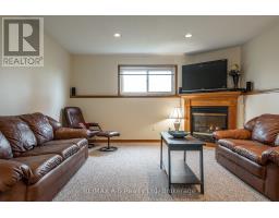 65 PARKHAVEN CRESCENT - 28
