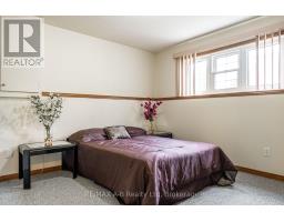 65 PARKHAVEN CRESCENT - 34