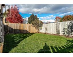 47 GREGORY CRESCENT - 46