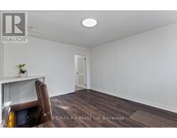 853 QUEENS AVENUE - 19