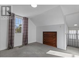 853 QUEENS AVENUE - 25