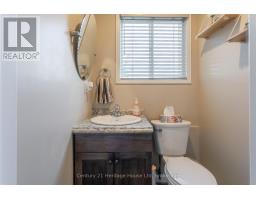 28 ANDERSON STREET - 18