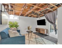 194 DUNDAS STREET N - 30