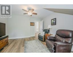 18 - 744 NELSON STREET W - 17