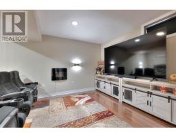 182 ROMEO STREET S - 25