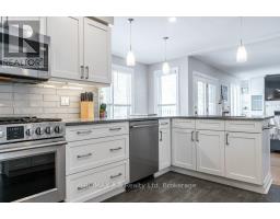 86 FREELAND DRIVE - 13