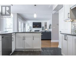 86 FREELAND DRIVE - 14