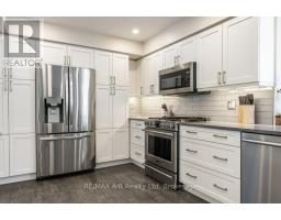 86 FREELAND DRIVE - 16