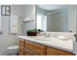 86 FREELAND DRIVE - 34