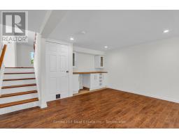 15 HOMESTEAD PLACE - 22