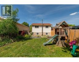 15 HOMESTEAD PLACE - 33