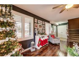 48 WELLINGTON STREET - 11