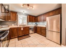 48 WELLINGTON STREET - 13