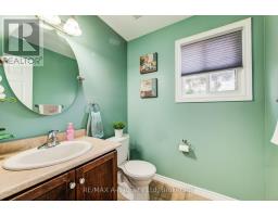 48 WELLINGTON STREET - 19