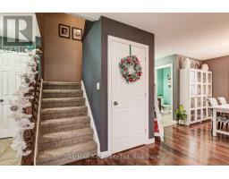 48 WELLINGTON STREET - 20