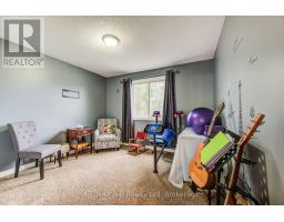 48 WELLINGTON STREET - 22