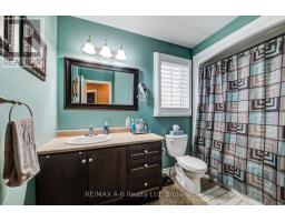 48 WELLINGTON STREET - 24