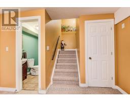 48 WELLINGTON STREET - 30