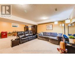 48 WELLINGTON STREET - 32