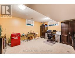 48 WELLINGTON STREET - 33