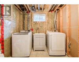 48 WELLINGTON STREET - 38