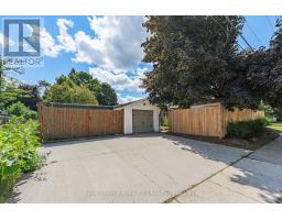 15 DUDHOPE AVENUE - 35