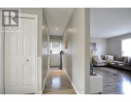 427 BANKSIDE CRESCENT S - 18