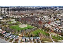 427 BANKSIDE CRESCENT S - 34